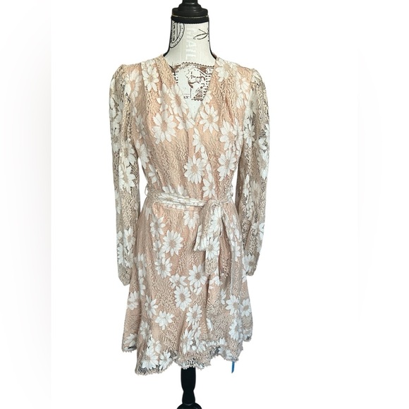 Cupshe Dresses & Skirts - CUPSHE NWT Peach/Cream Floral Lace Faux Wrap size Large